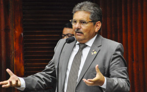 Adriano Galdino