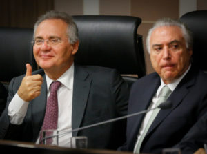 Cerimônia de posse do novo presidente do TCU, Raimundo Carreiro, o presidente Michel Temer, o presidente do Senado, Renan Calheiros (PMDB-AL), e o ministro da Casa Civil, Eliseu Padilha (PMDB-RS). Brasilia, 14-12-2016. Foto: Sergio Lima/PODER 360.